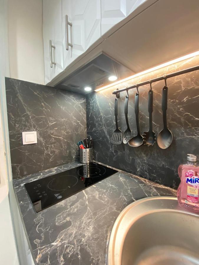 Beautiful Mini Loft Near Saint-Lazare Aparthotel Paris Exterior photo
