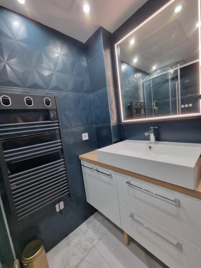 Beautiful Mini Loft Near Saint-Lazare Aparthotel Paris Exterior photo